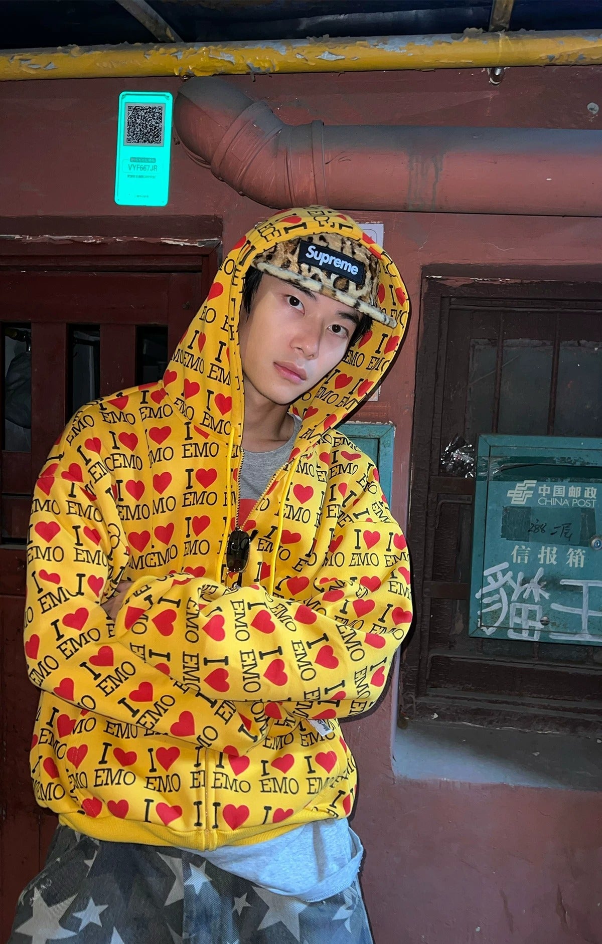 "I LOVE EMO" Zip-Up